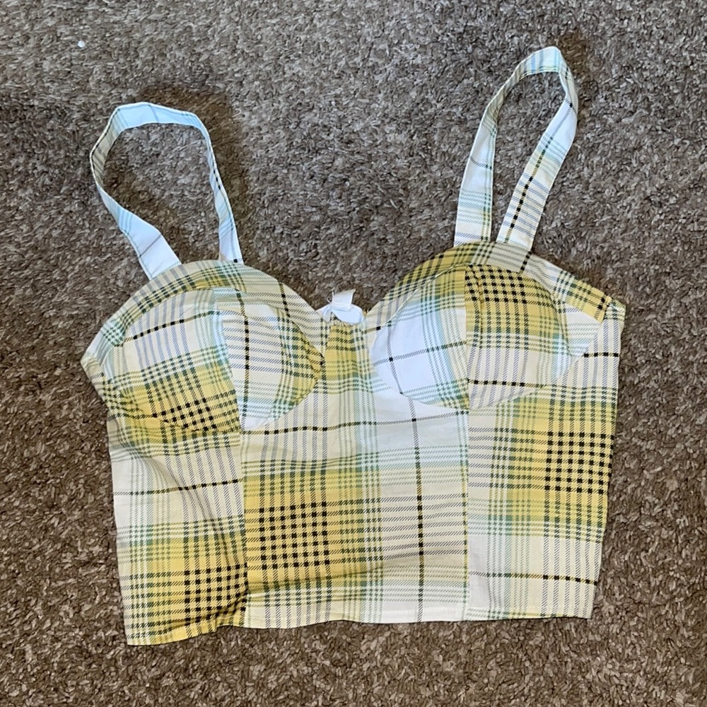 Yellow plaid corsets-like top. Stretchy, cute, cropped!💛